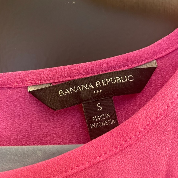 Banana Republic Flutter Sleeve Belted Dress - Picture 5 of 7